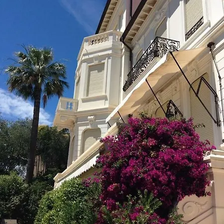 L'abri * Cannes