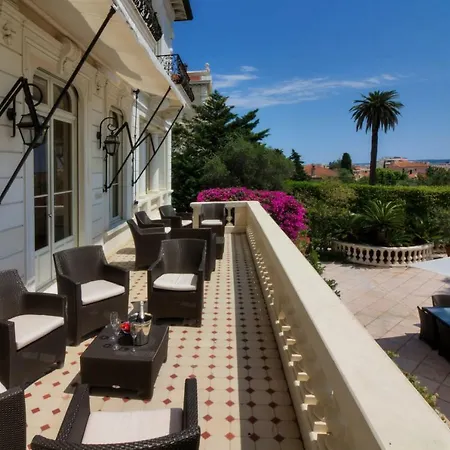 L'abri * Cannes